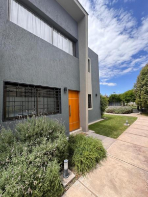 Departamento con hermoso jardin